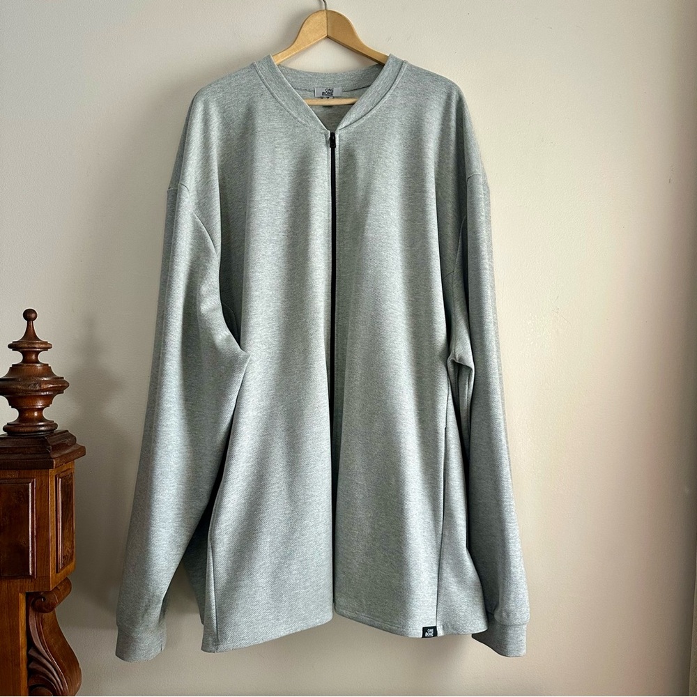 One Bone • Bomber Jacket in Light Heather Gray‎ Size 7 (8XL)